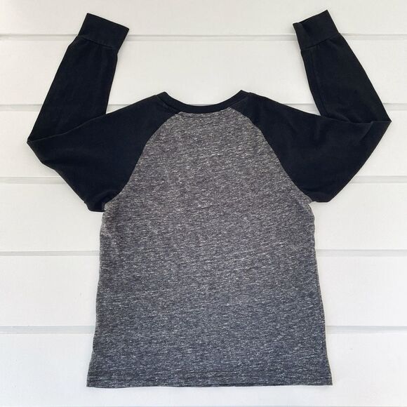 DC Comics Batman Boys Logo Graphics Worn Look Tee Shirt Size Small 6-7 - Picture 3 of 6